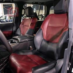 تۆیۆتا لاند کروزەر